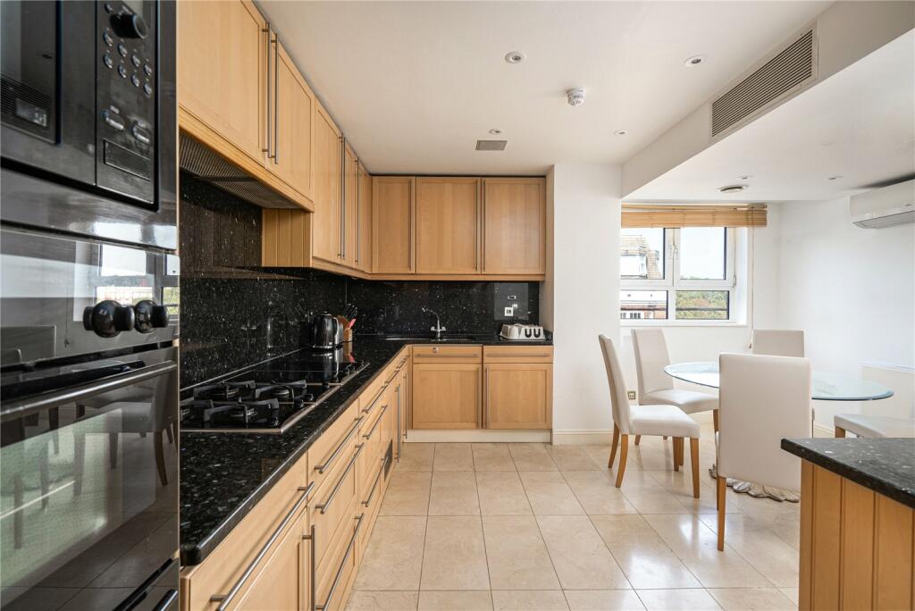 5 bedroom penthouse for sale in Beverly House, 133 Park Road, St. John's Wood, London, NW8